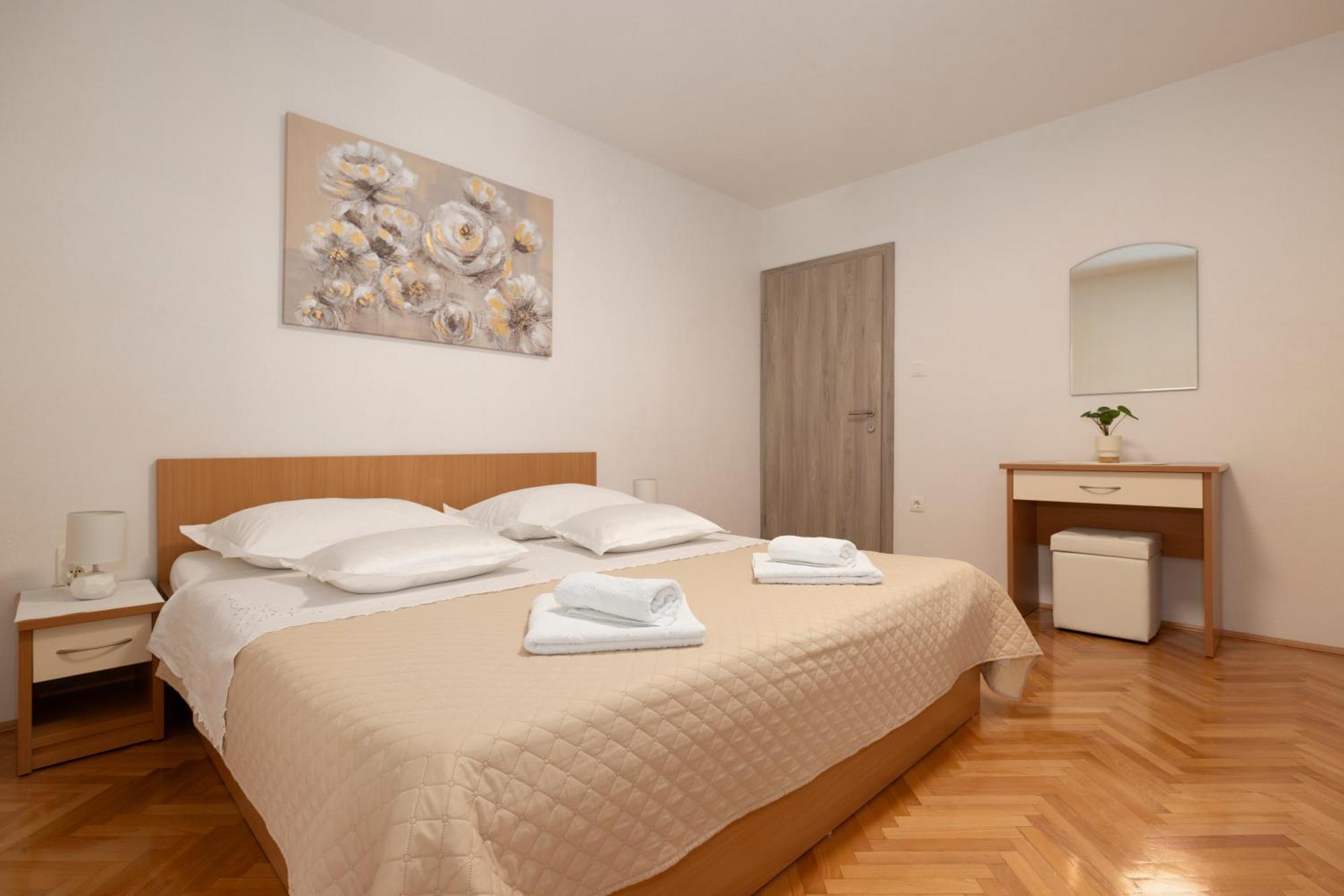 Apartmani Marta Tučepi Εξωτερικό φωτογραφία