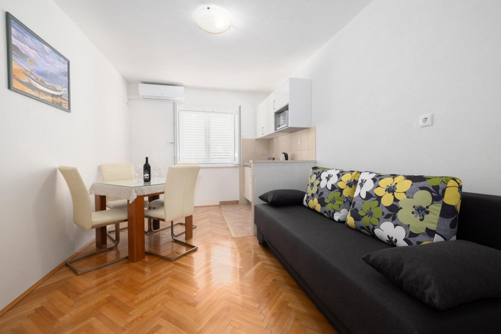 Apartmani Marta Tučepi Εξωτερικό φωτογραφία
