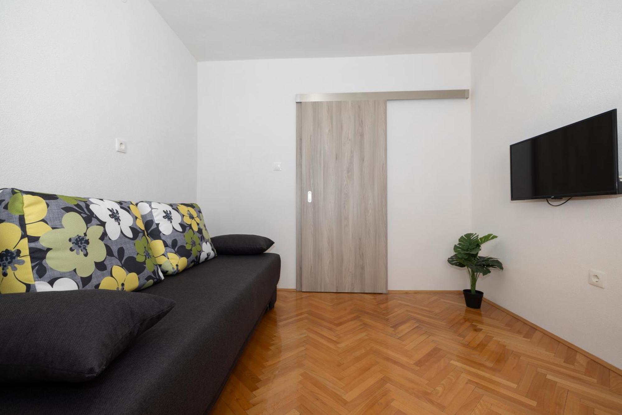 Apartmani Marta Tučepi Εξωτερικό φωτογραφία