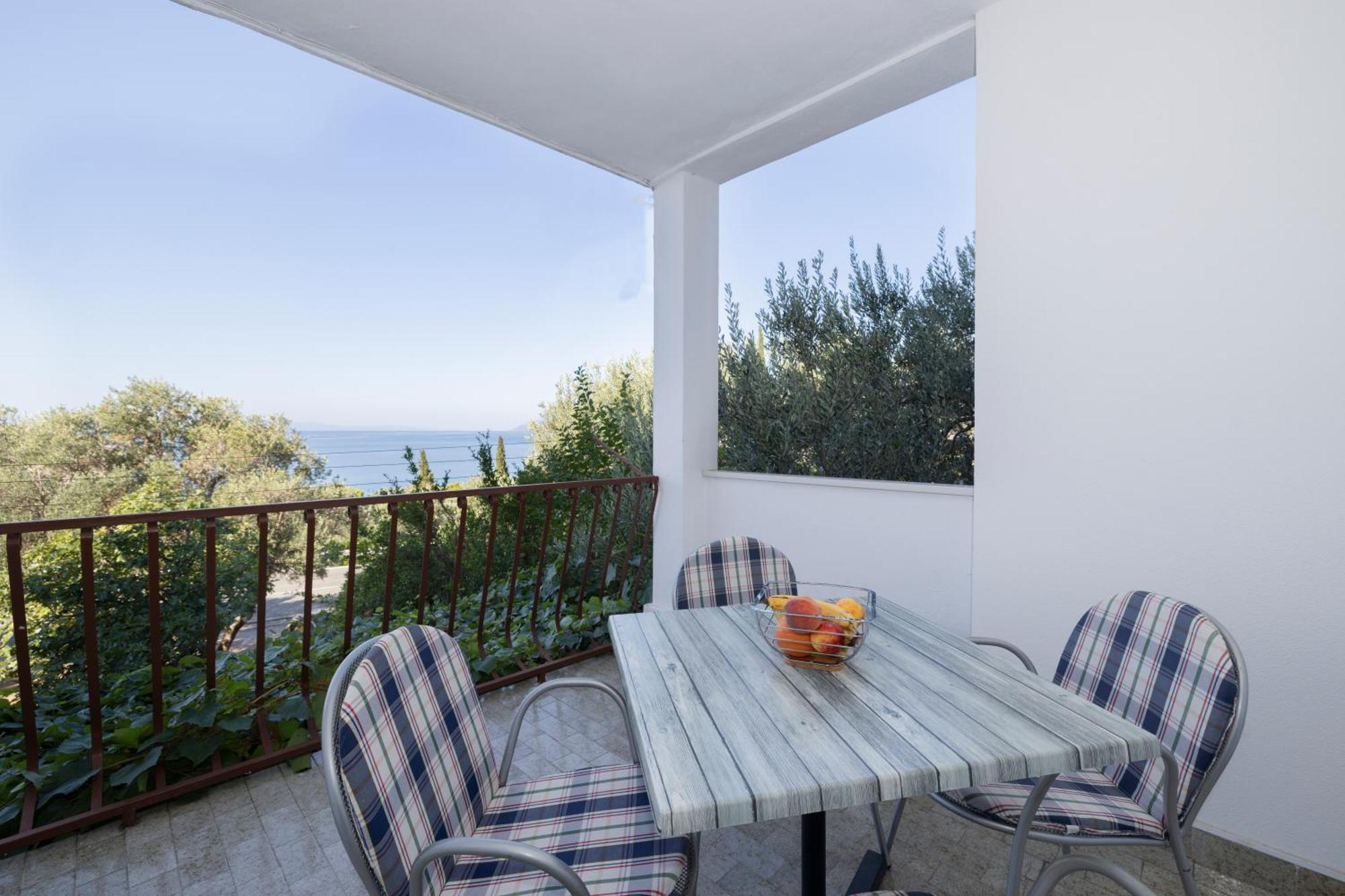 Apartmani Marta Tučepi Εξωτερικό φωτογραφία