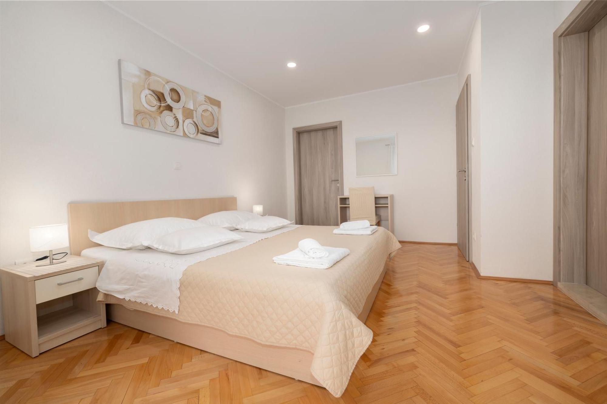 Apartmani Marta Tučepi Εξωτερικό φωτογραφία